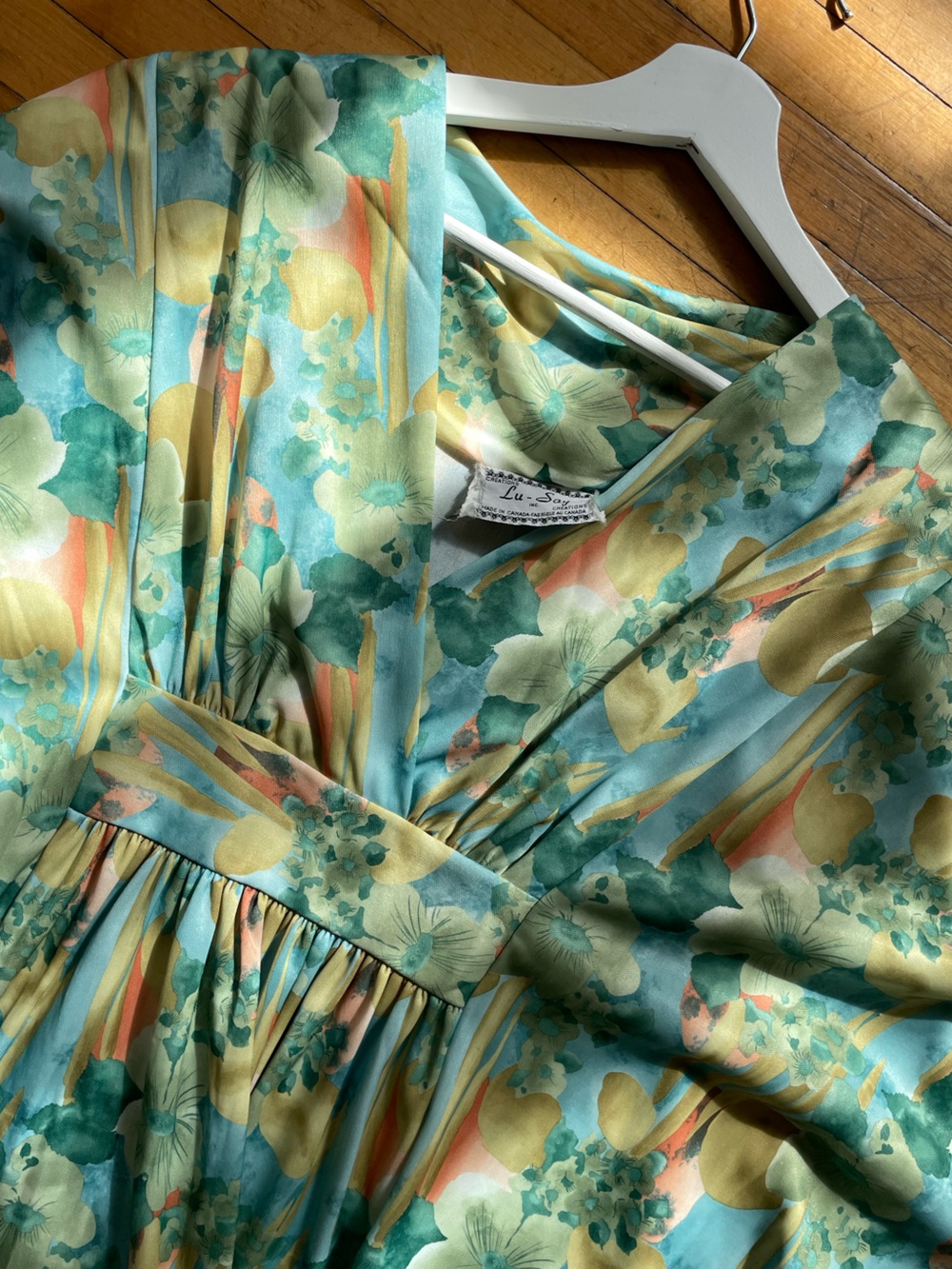 1970's Floral Print Batwing Caftan Dress